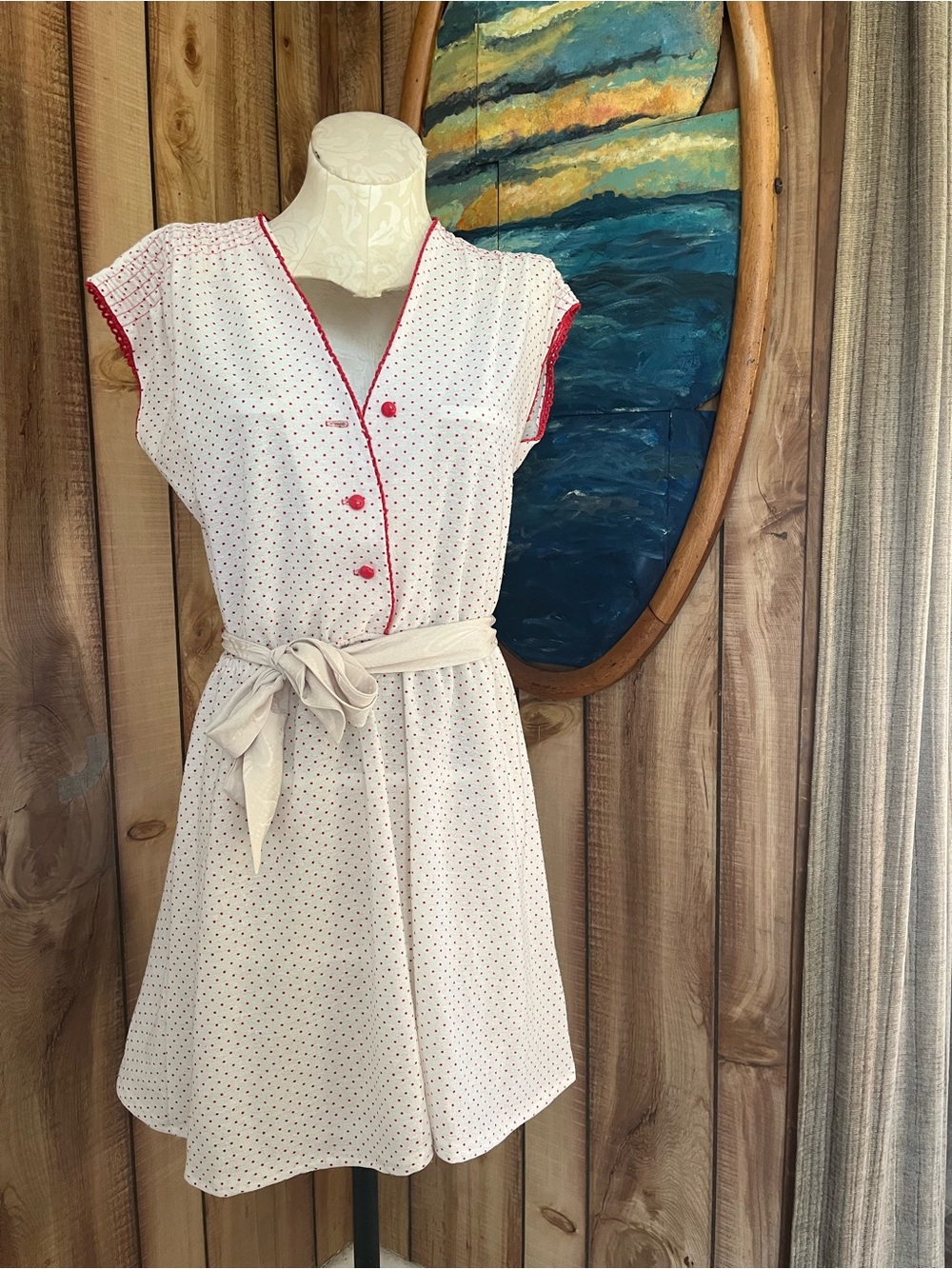💋 Vintage White Dress with Red Trim and Polka Dots